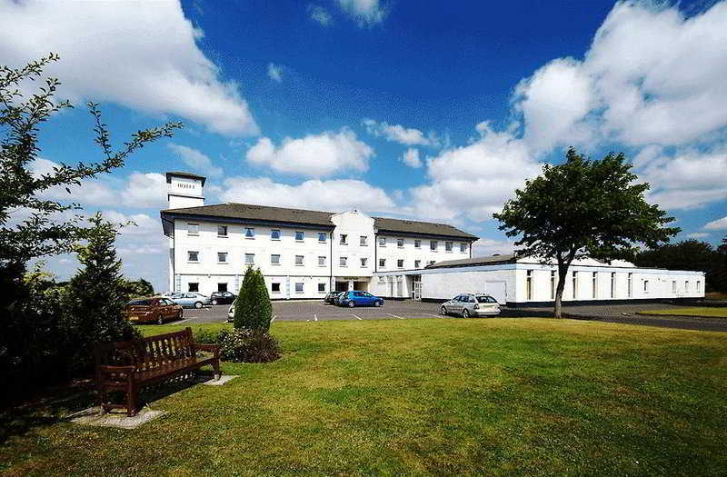 Cairn Hotel Bathgate Exterior foto