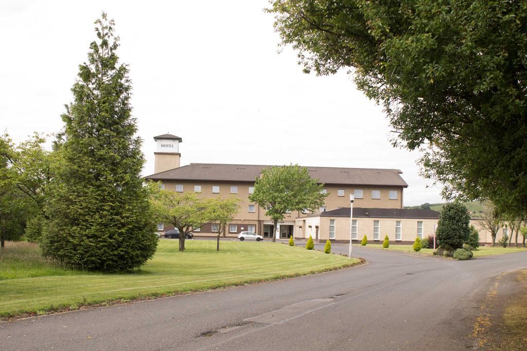 Cairn Hotel Bathgate Exterior foto